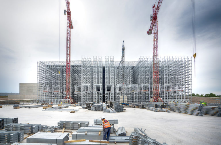 Bild: Baudokumentation Industrie (Logistikzentrum Erfurt), zeigt den Fortschritt der Bauarbeiten an einem Logistikzentrum in Erfurt.